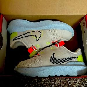Baby/toddler Nike carter impact. Like new!!